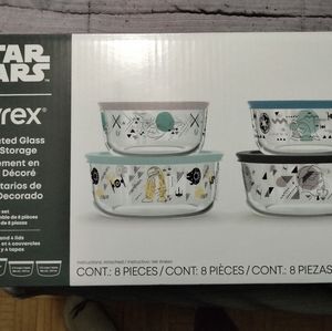 COPY - Star Wars 8 piece Pyrex set